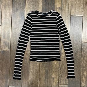 ASOS DESIGN WOMENS RIBBED LONG SLEEVE SHIRT PINK AND BLACK STRIPE
SIZE 0